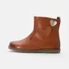 Friboo LEATHER BOOTIES - Stiefelette - Cognac, Kinder -Friboo Verkäufe fd2ee62c38bd4309a858f23272fc9862